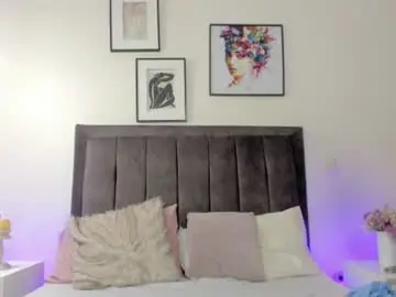Helen_mooree  live sex cam