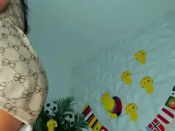 Hellen_sky_  live sex cam