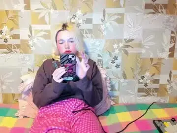 Helly_kitty444  live sex cam