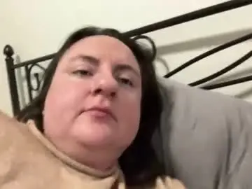 Meganmeadows  live sex cam