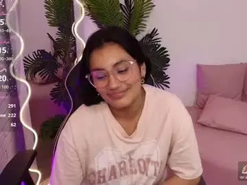 Peachy_tay  live sex cam