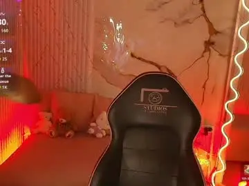 Peachy_tay  live sex cam