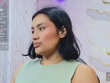 Peachy_tay  live sex cam