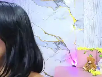 Peachy_tay  live sex cam