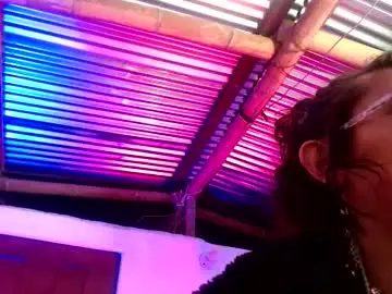 Serena_xyz  live sex cam