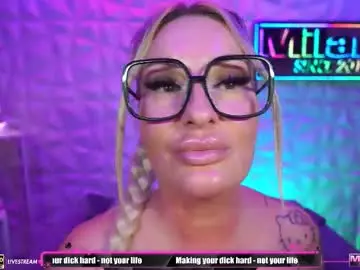 Tamaramilano  live sex cam