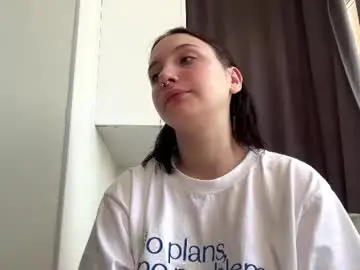 Terratrester  live sex cam
