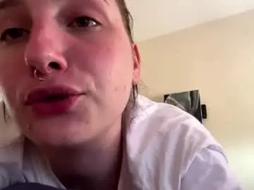 Terratrester  live sex cam