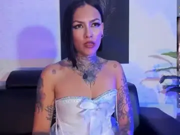 Abrilfaccini  live sex cam