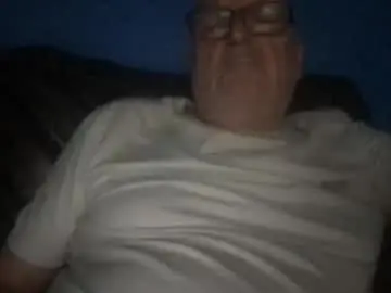 Fraser1931  live sex cam