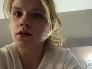 Lilrenaepaige  live sex cam