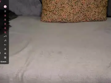 Nikoll_s  live sex cam