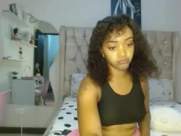 Sexy_babydoll22  live sex cam