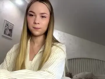 Aleshiavavro  live sex cam