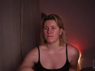 Amiamore  live sex cam