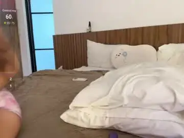 Babymilie  live sex cam
