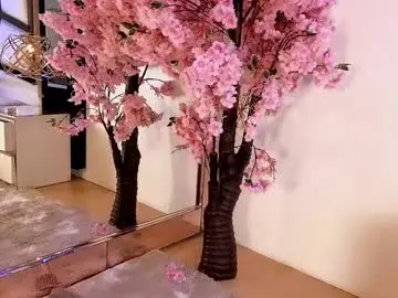 Bloody_lilith  live sex cam