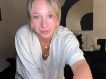 Brooklynn6  live sex cam
