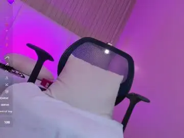 Darlyhooper__  live sex cam