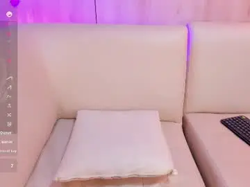 Darlyhooper__  live sex cam