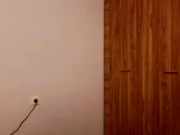 Eddiedrizin  live sex cam
