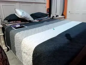 Foxysexysadie  live sex cam