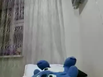 Karonhatmaker  live sex cam