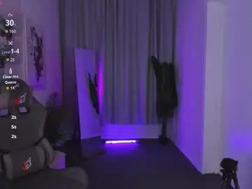 Lori_blossom  live sex cam