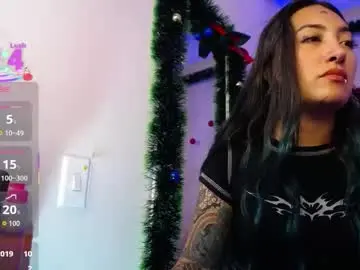 Lunaaponte  live sex cam