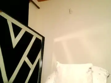 Petitee_desire  live sex cam