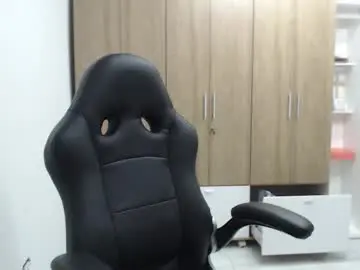 Roxanalove7  live sex cam