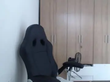 Roxanalove7  live sex cam