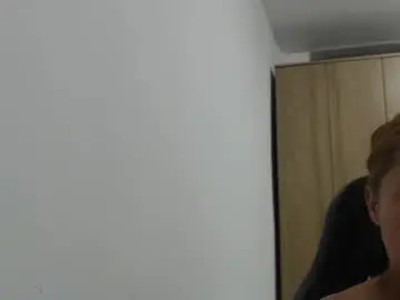 Roxanalove7  live sex cam