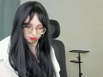 Silvernoise  live sex cam