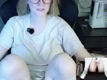 The_pale_bunny  live sex cam