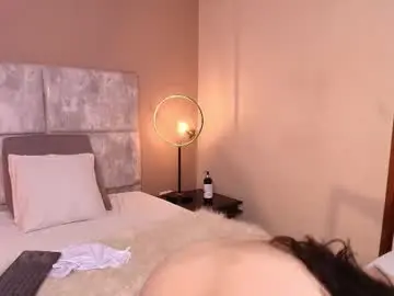 Vaialowell  live sex cam