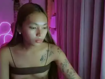 Asianhottiesttamira  live sex cam