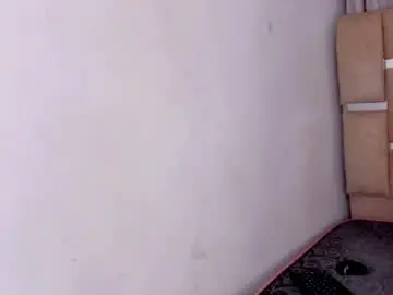 Chloemilly2  live sex cam