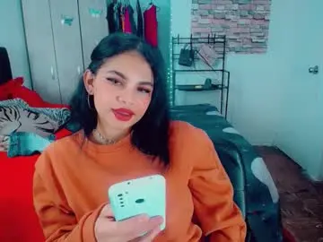 Emma_diva  live sex cam