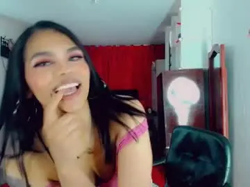 Emma_diva  live sex cam