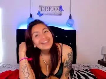 Lizz_cherry_  live sex cam