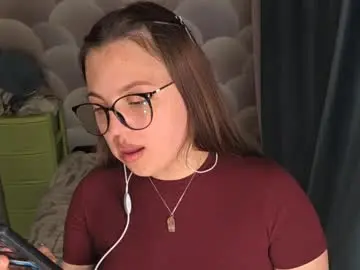 Lulatrapanese  live sex cam