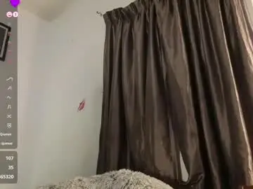 Rosethorn2500  live sex cam