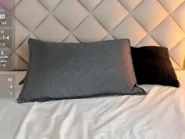 Sophie_bloom__  live sex cam