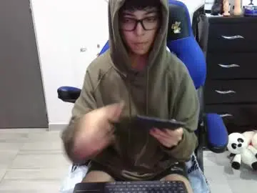 Thomascooper_cams  live sex cam