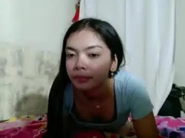 Ursweetlovercassie  live sex cam