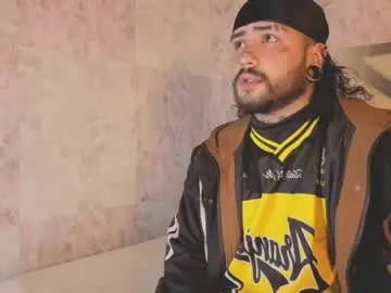 Benny_and_mark  live sex cam