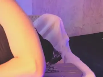 Benny_and_mark  live sex cam