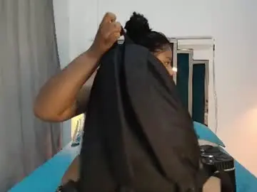 Lilo_r  live sex cam