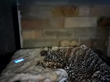 Littlepussy_kat  live sex cam